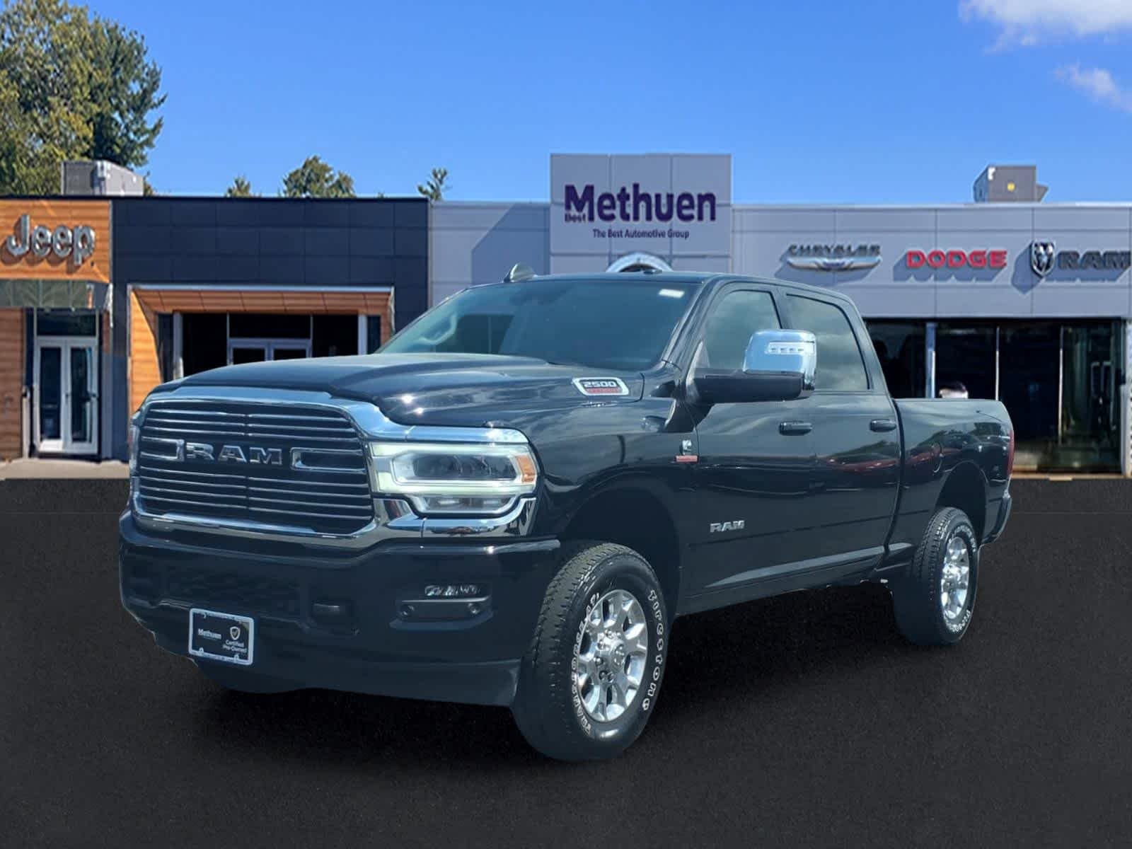 Used 2024 Diamond Black Crystal Pearlcoat Ram Laramie image 9