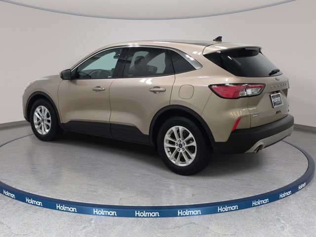 Used 2020 Gold Ford SE image 8