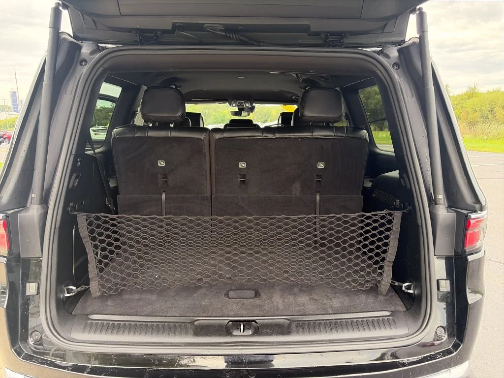 Used 2022 Black Jeep Series II image 31