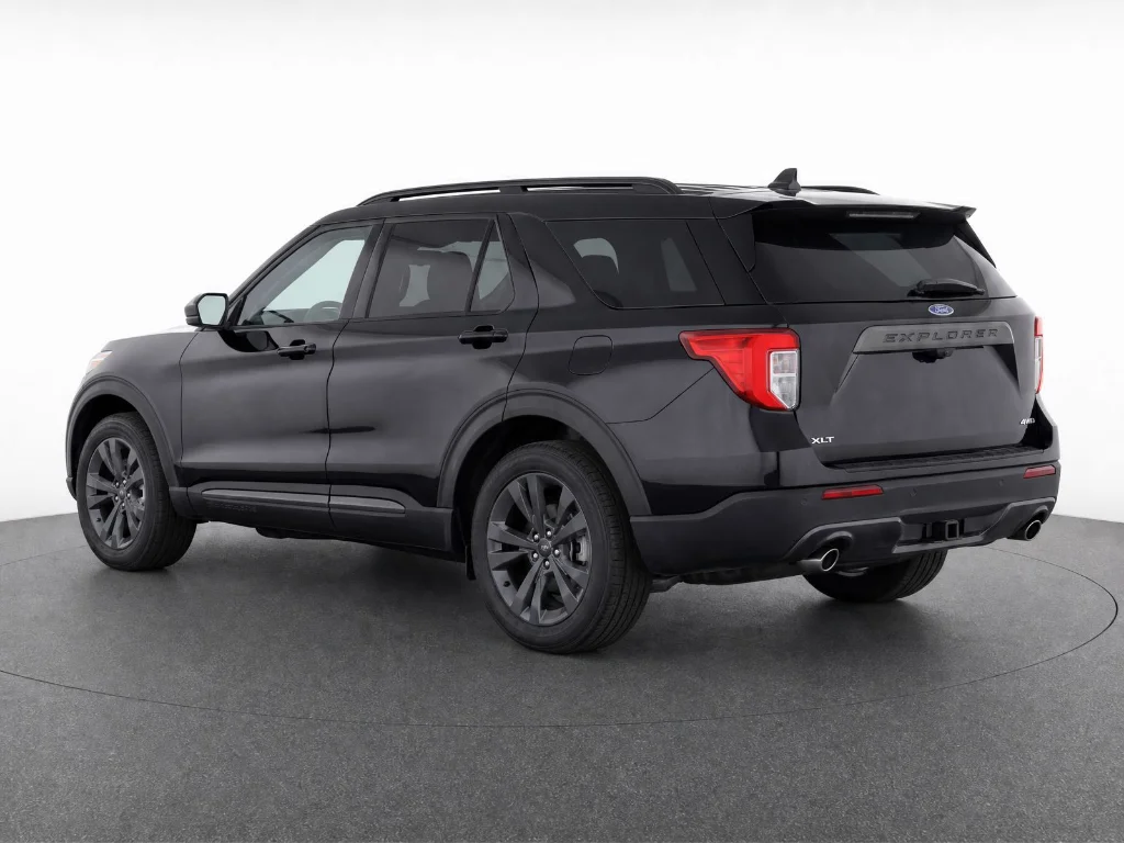Used 2023 Agate Black Ford XLT image 3