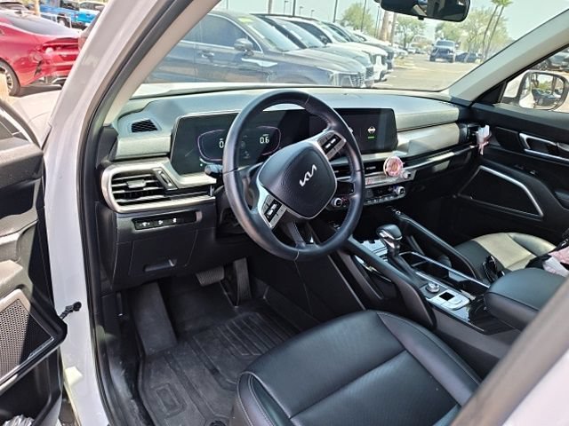 Certified Used 2024 Glacial White Pearl Kia S image 4