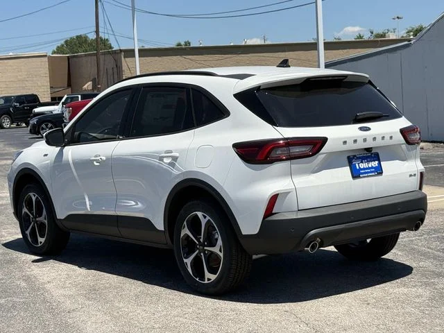 New 2025 Star White Metallic Tri-coat Ford ST-Line Select image 2