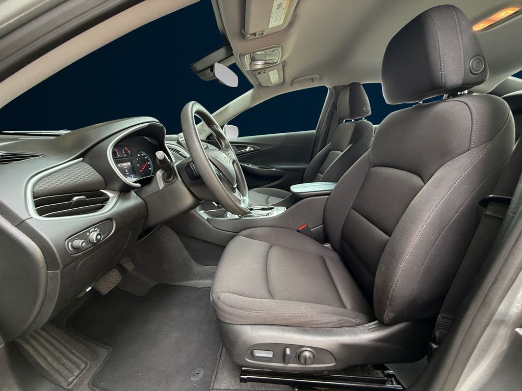 Used 2024 Gray Chevrolet LT image 10