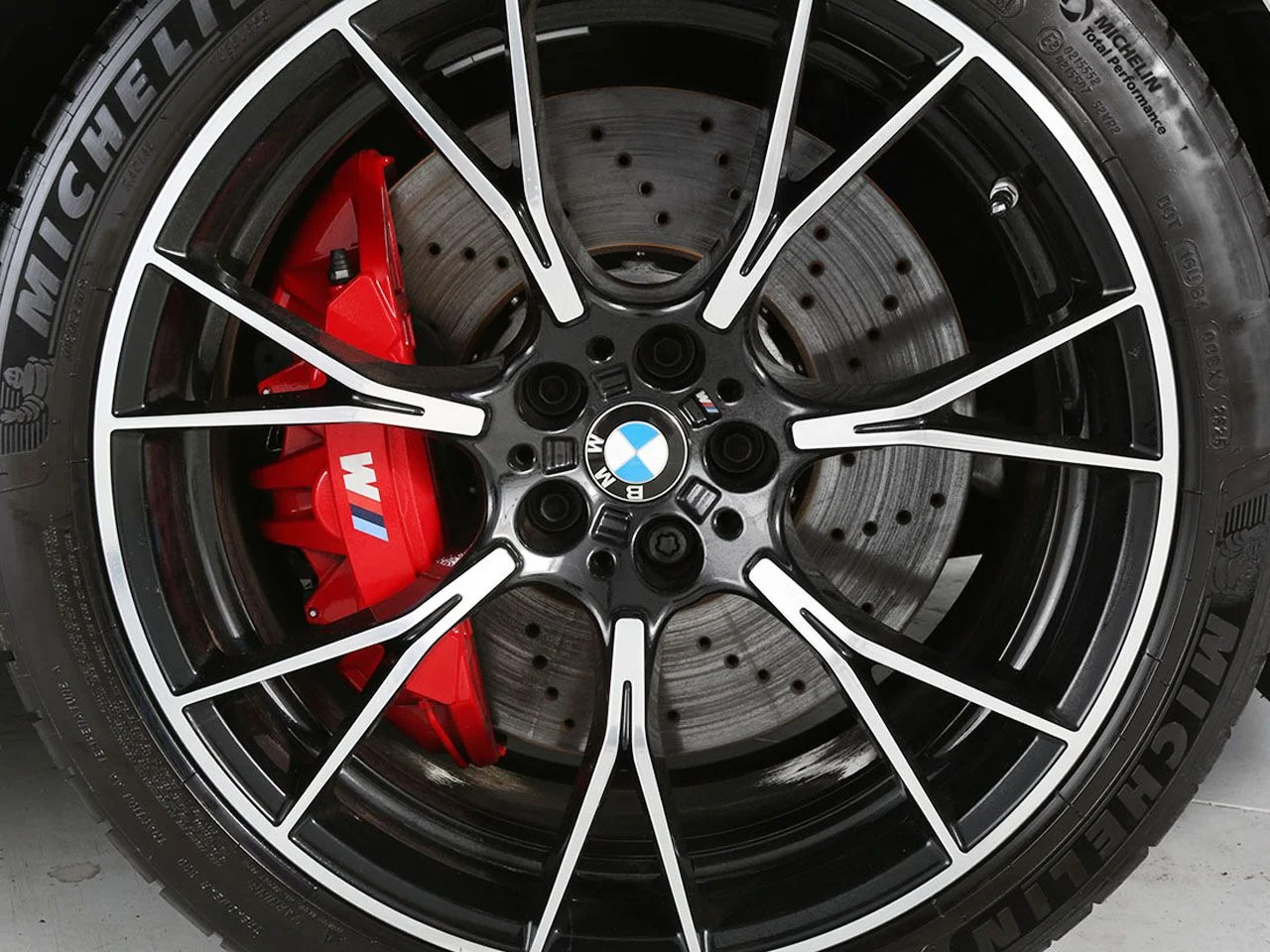 Used 2022 White BMW Competition image 6