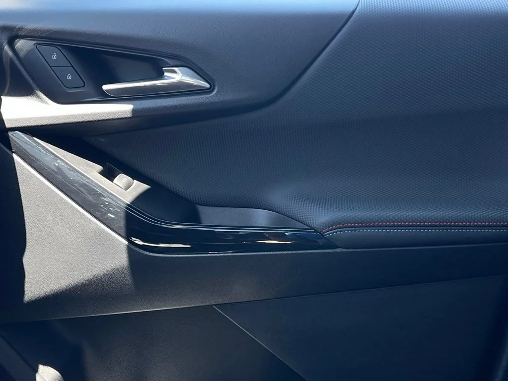 Used 2025 Reef Blue Metallic Chevrolet RS image 41