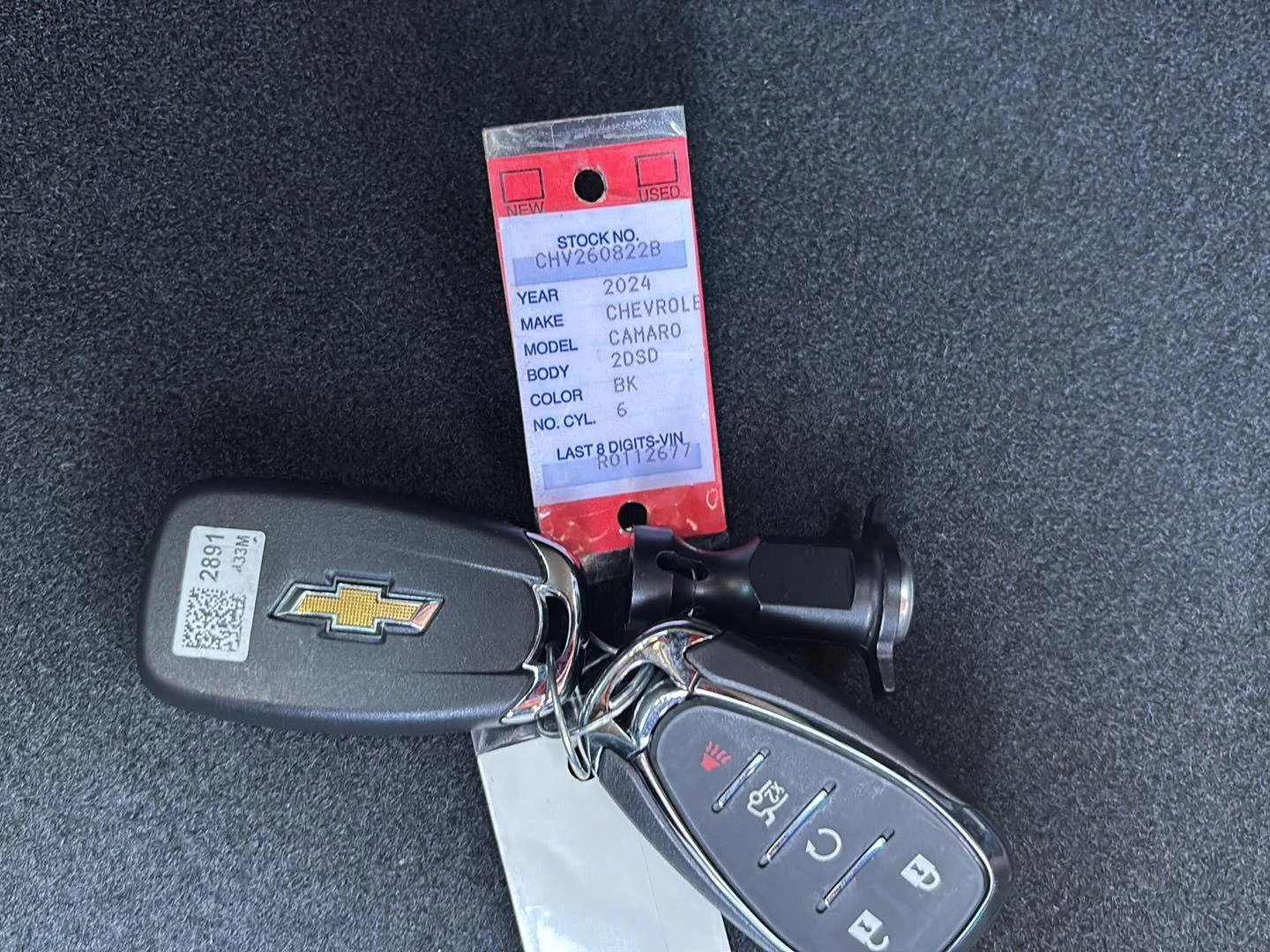 Used 2024 Black Chevrolet 1LT image 31