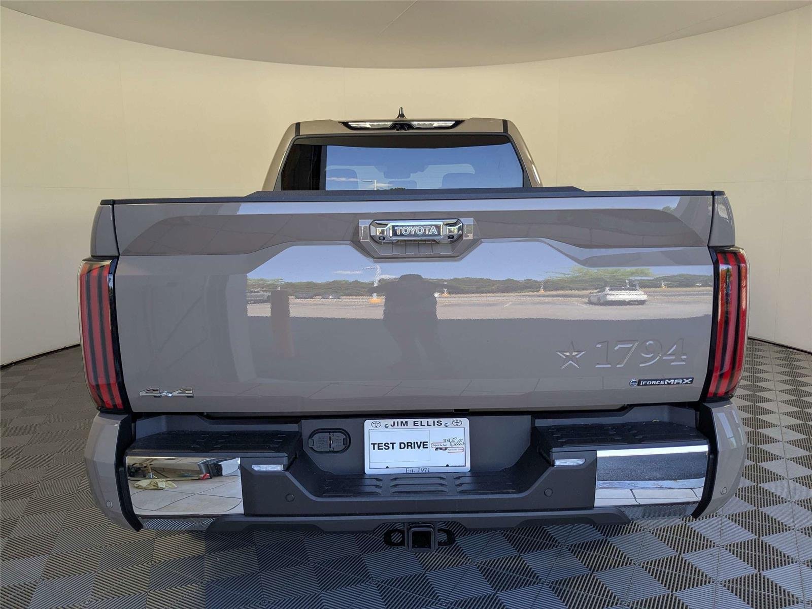 2026 Toyota Tundra 1794 Edition - Photo 6