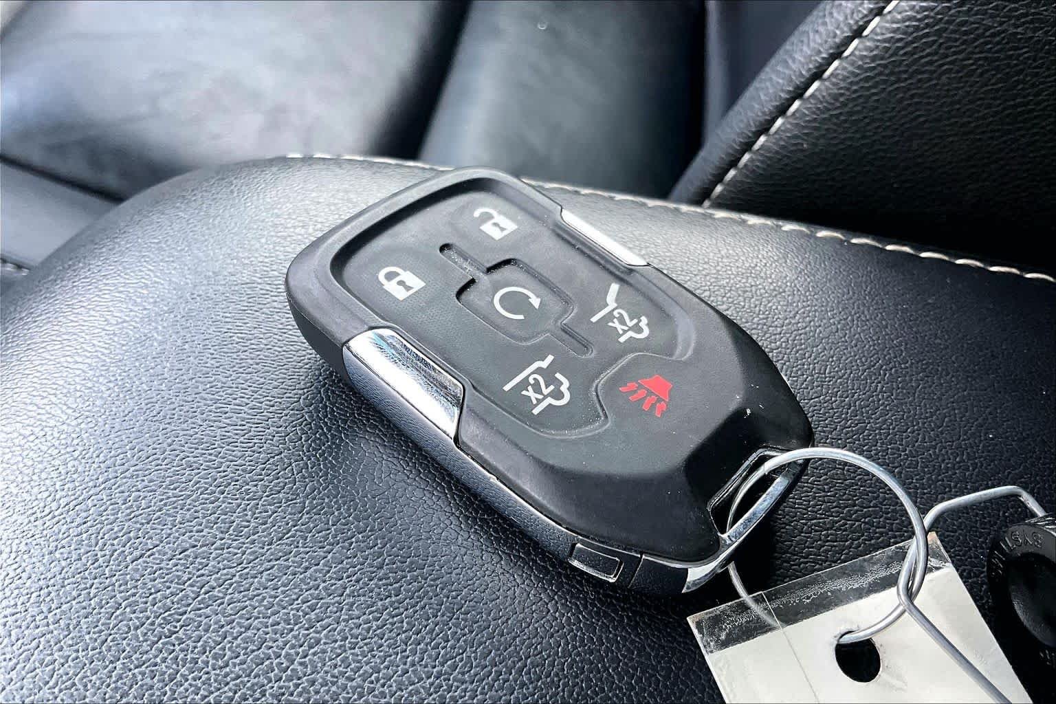 Used 2019 Summit White Chevrolet LT image 14