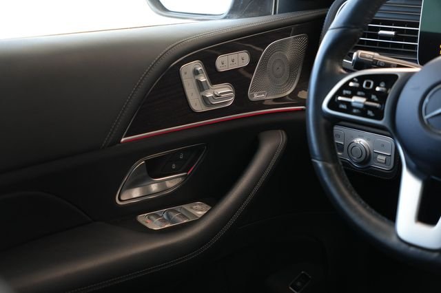 Used 2021  Mercedes-Benz GLS 580 image 20