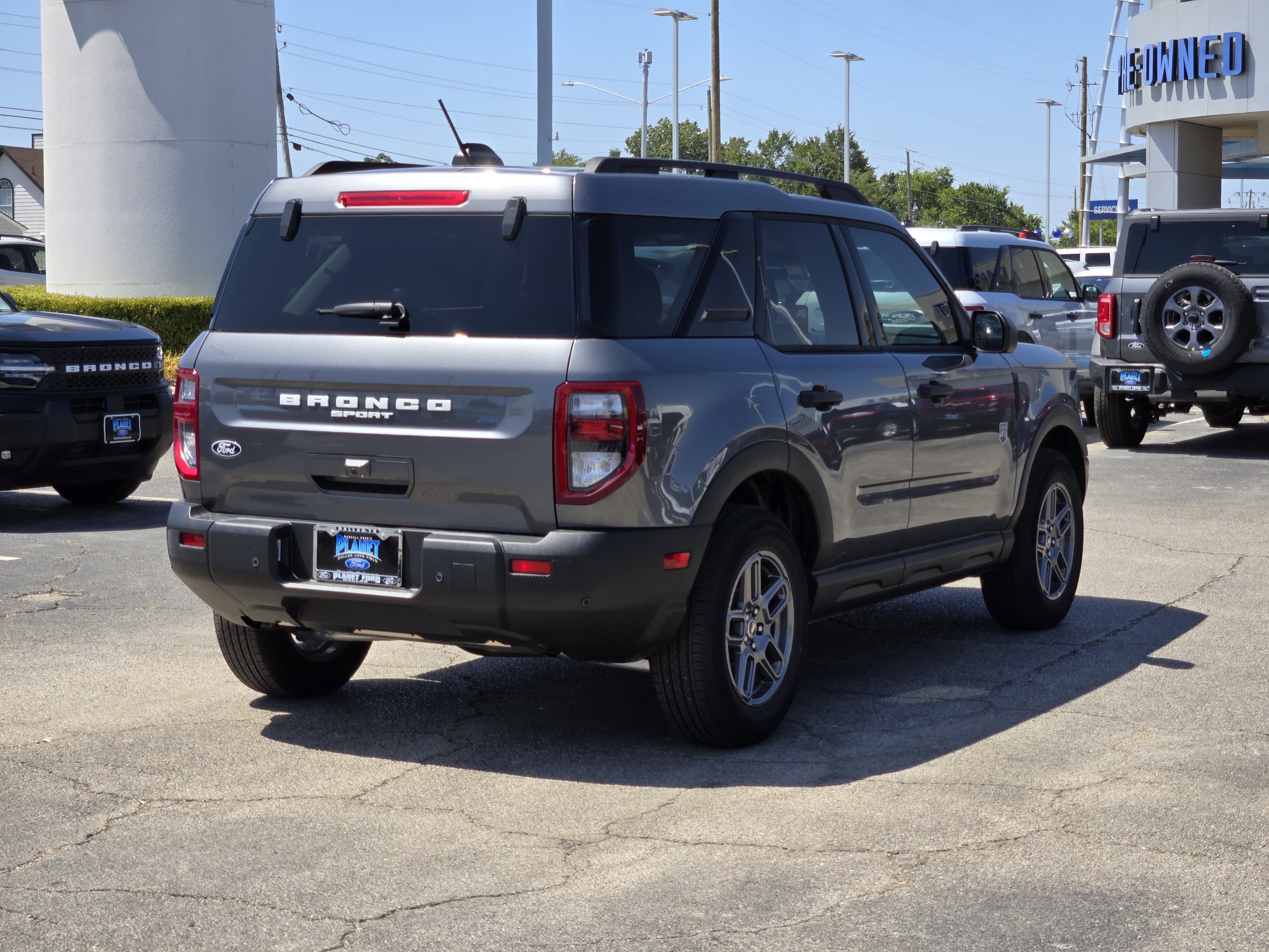 New 2026 Carbonized Gray Metallic Ford Big Bend image 4