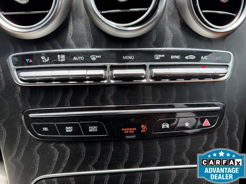 Used 2021 Brilliant Blue Metallic Mercedes-Benz GLC 300 image 18