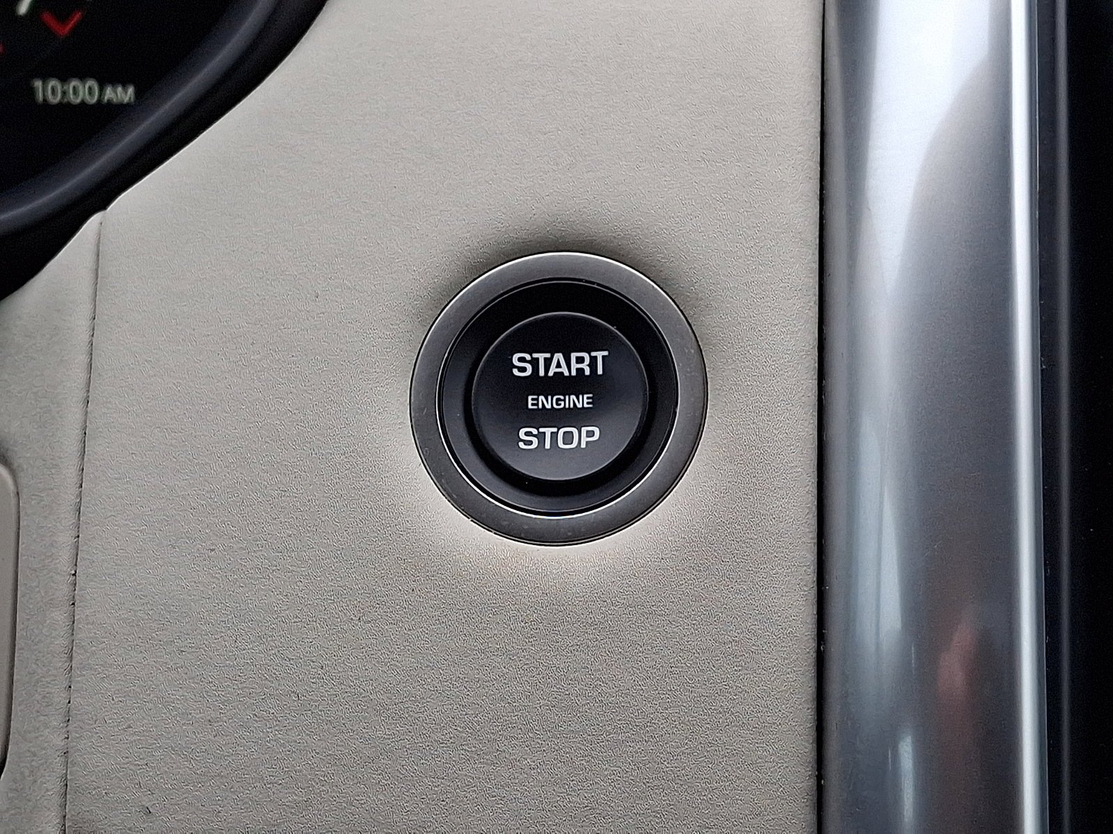 Used 2025 Black Land Rover S image 23