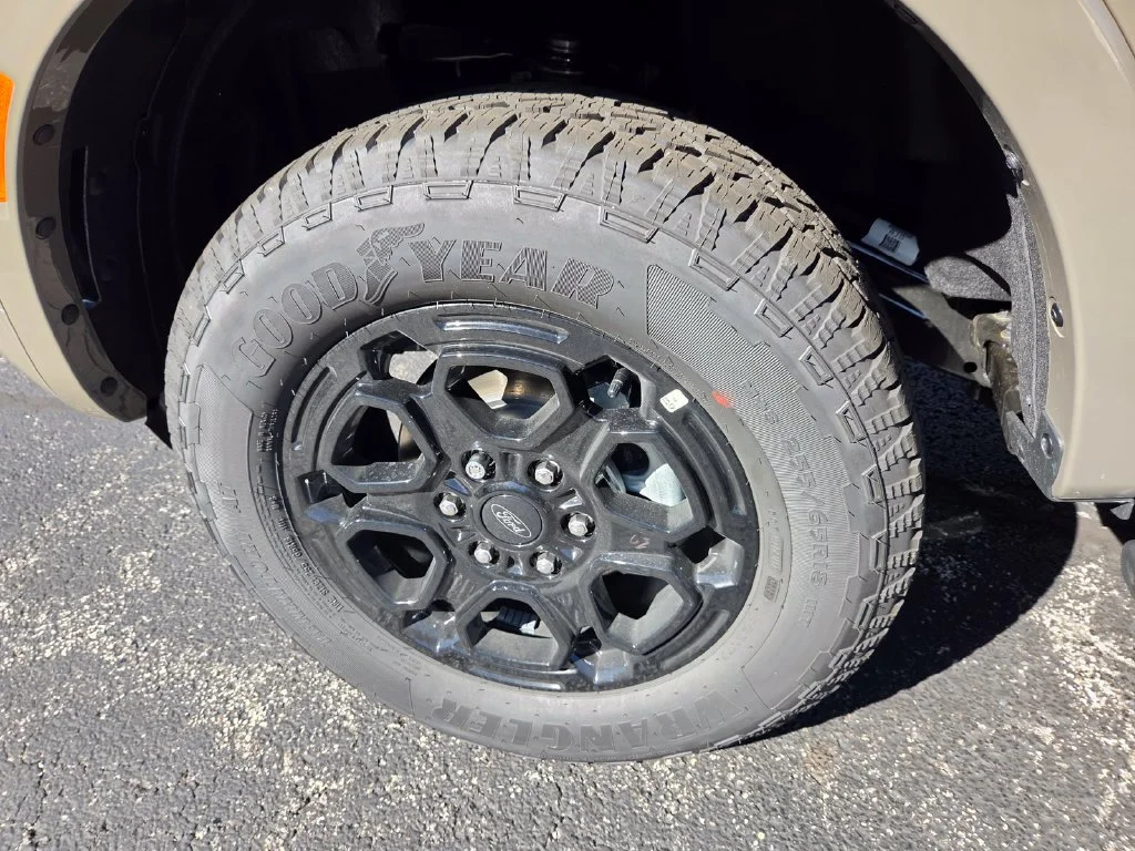 New 2026 Marsh Gray Ford XLT image 27