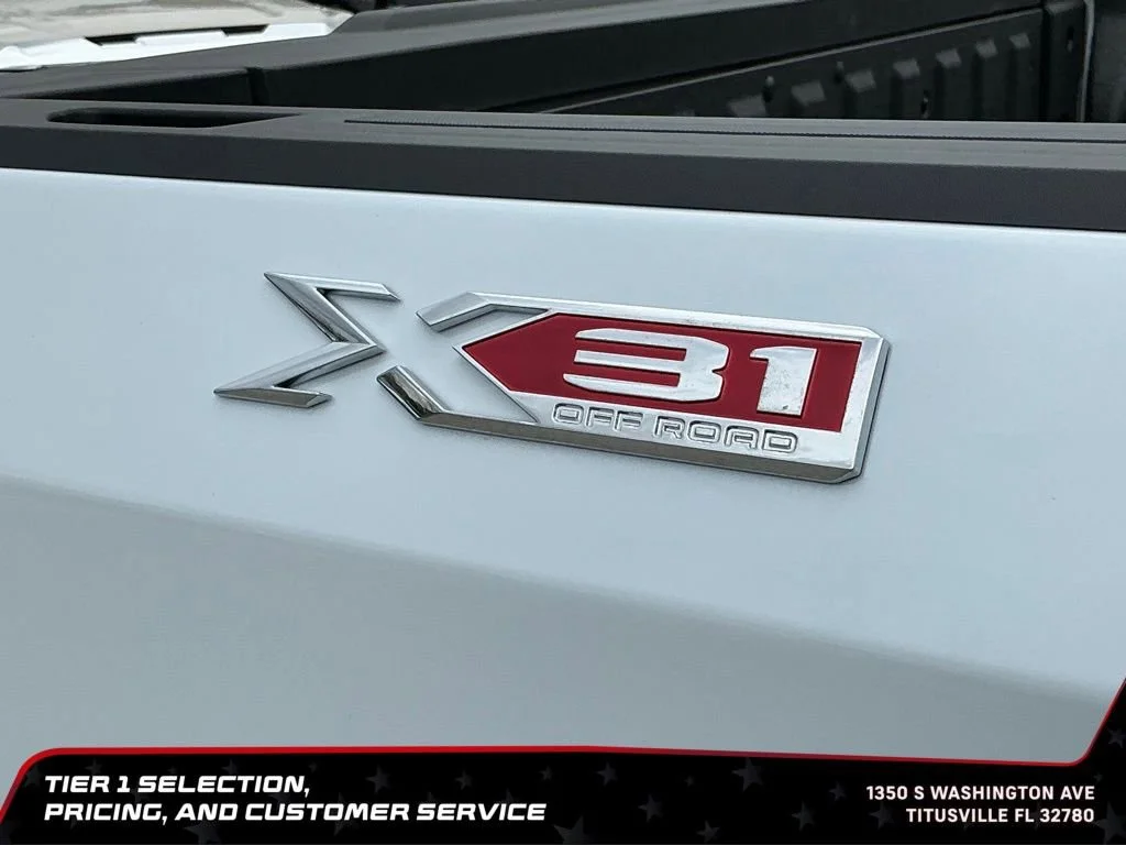 2026 GMC Sierra 1500 SLT - Photo 17