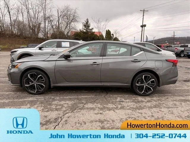 Used 2025 Gray Nissan 2.5 SR image 9