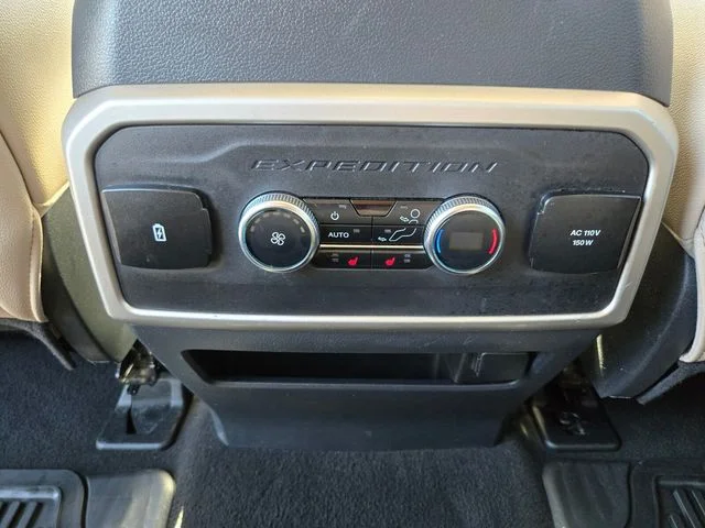 Used 2024 White Ford Limited image 17