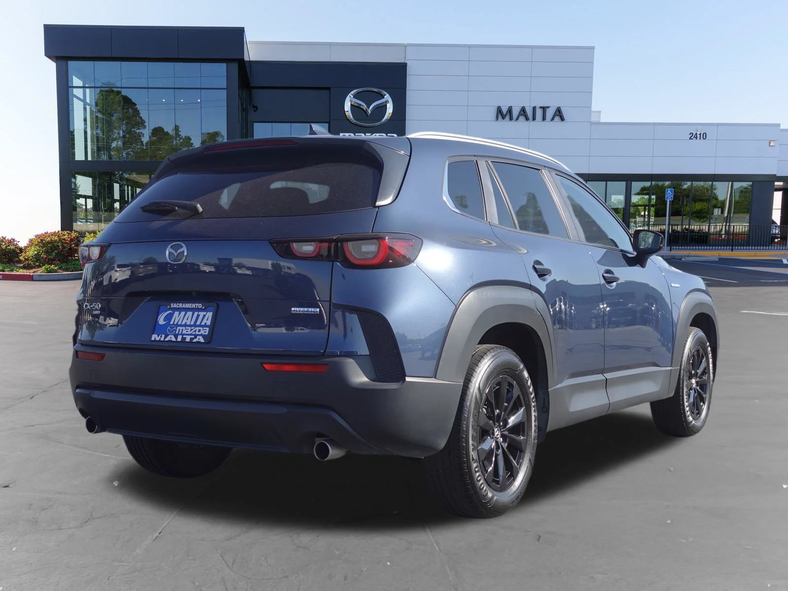 Certified Used 2025 Ingot Blue Metallic Mazda Preferred image 4