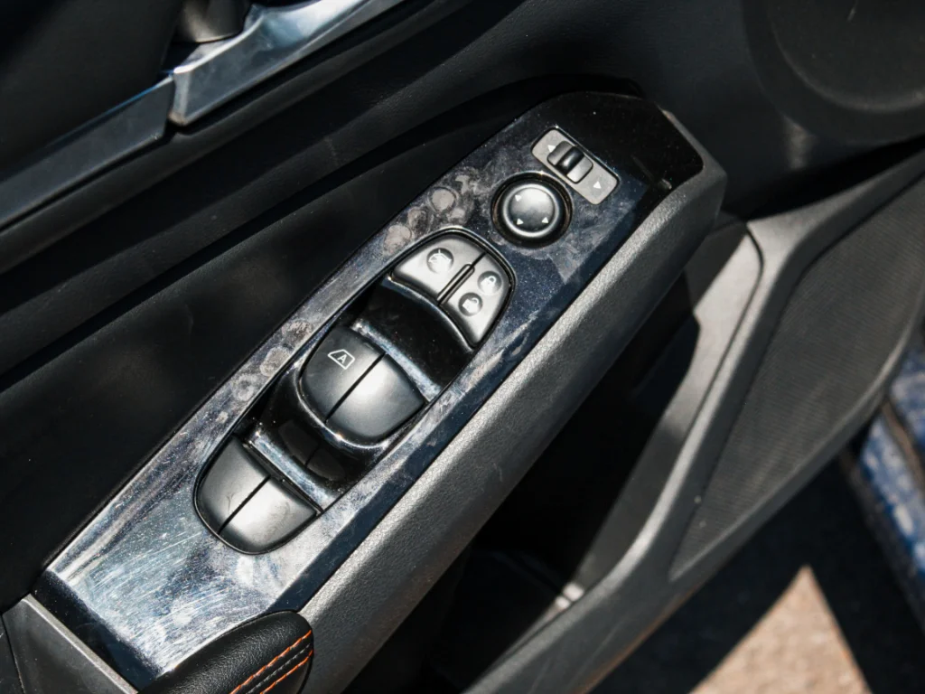 Used 2024 Deep Blue Pearl Nissan 2.5 SR image 9