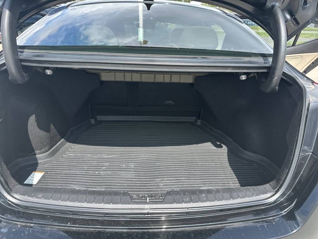 Used 2013 Ebony Black Kia LX image 29