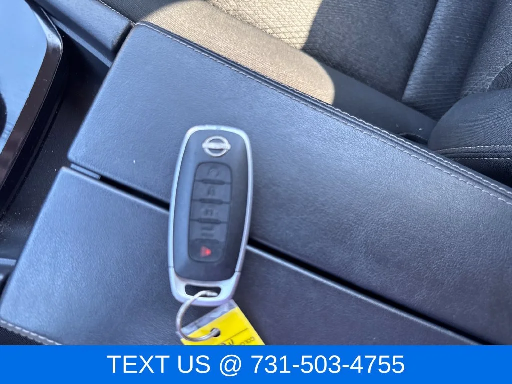 Used 2025 Gray Nissan SV image 31