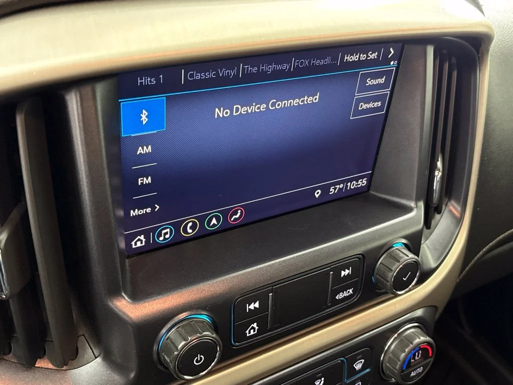 Certified Used 2021 HUNTER METALLIC GMC 4WD Denali image 36