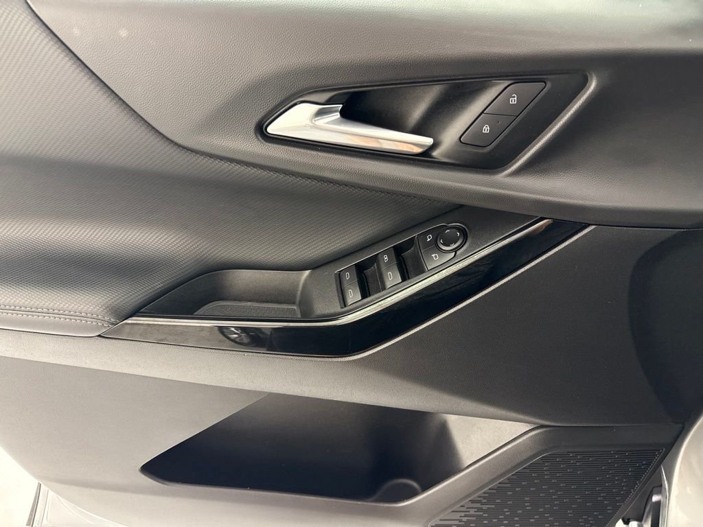 Used 2025 Gray Chevrolet LT image 23
