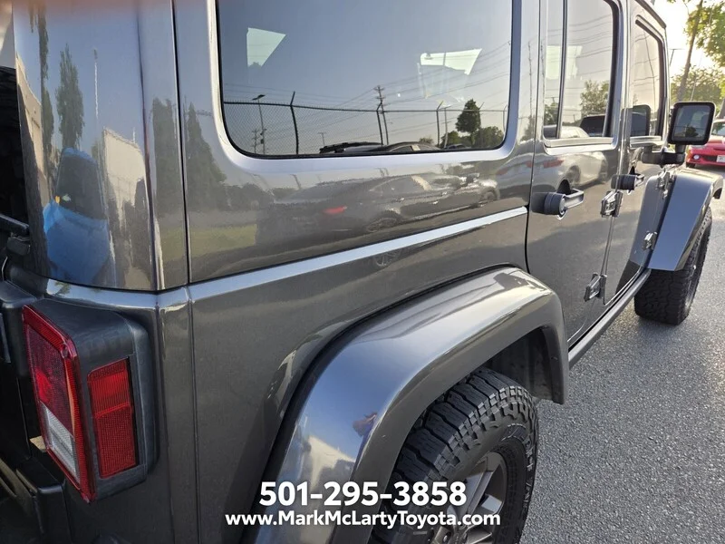Used 2017 Crystal Metallic JEEP UNLIMITED SAHARA image 10