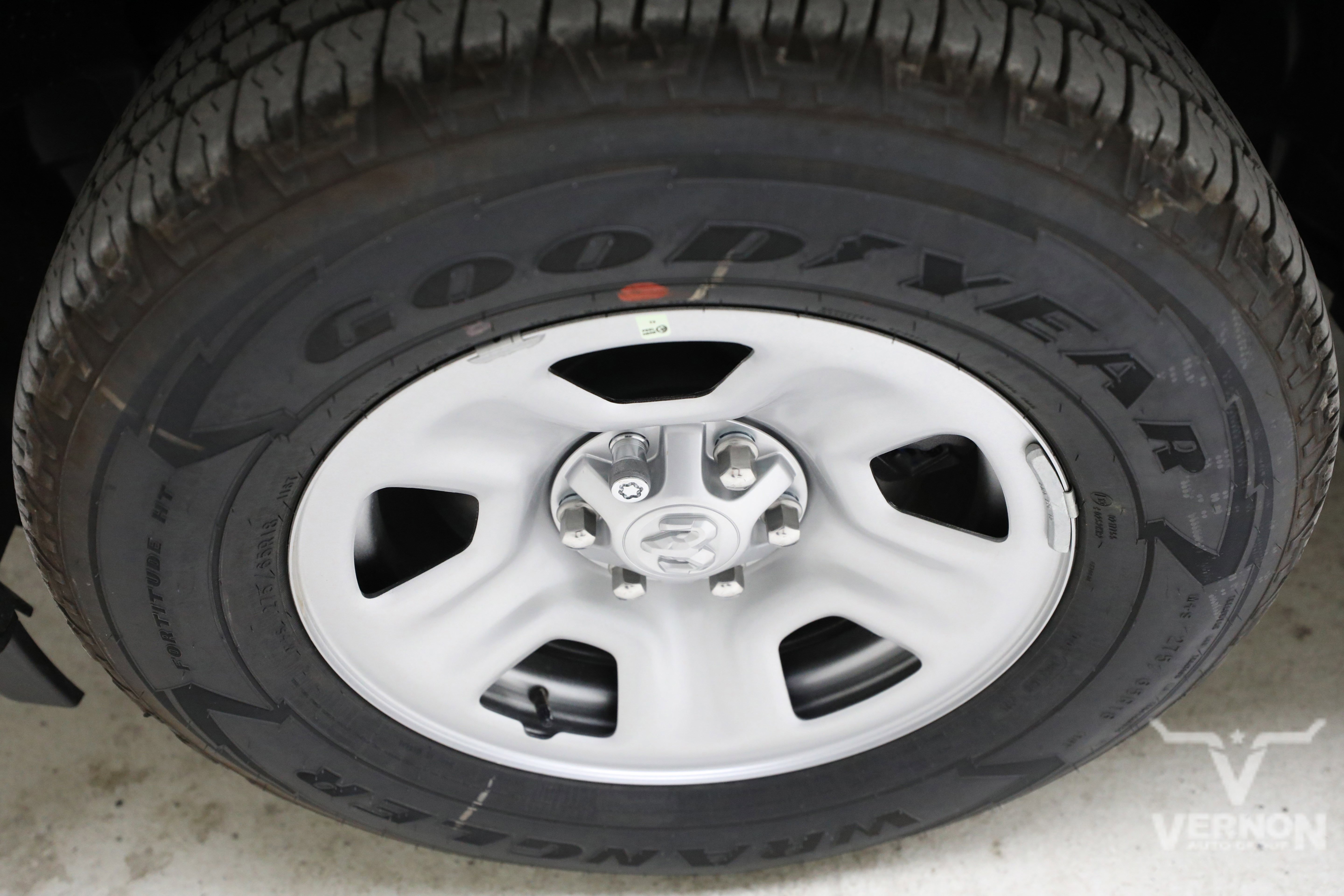 New 2026 Diamond Black Crystal Pearlcoat Ram N image 30
