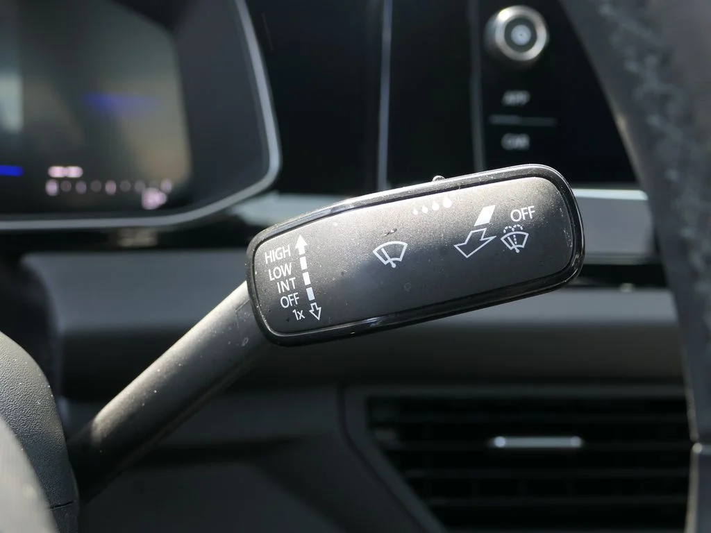 Used 2025 Pyrite Silver Metallic Volkswagen 1.5T Sport image 15