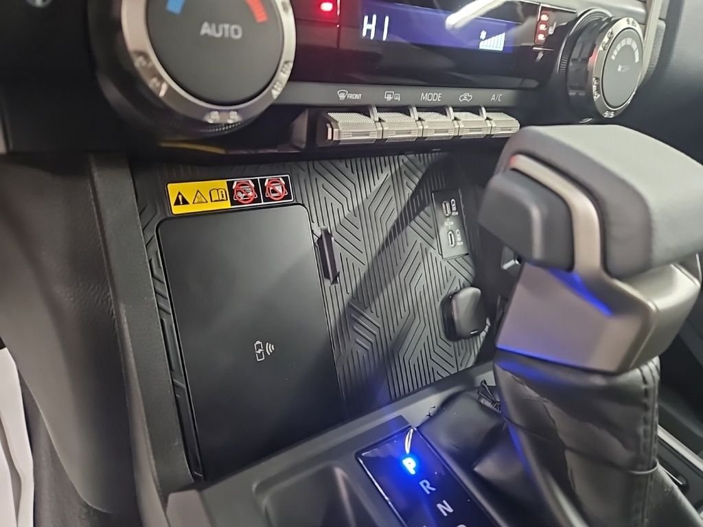 2025 Toyota Tacoma SR5 - Photo 26