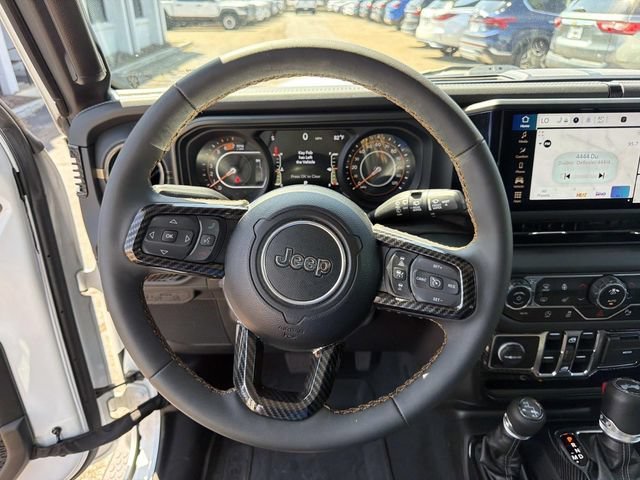 Used 2024 Bright White Clea Jeep Sahara image 27