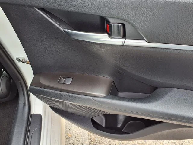 Used 2022 White Toyota SE image 26