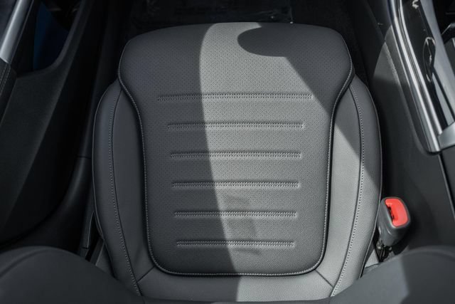 New 2026  Mercedes-Benz C 300 image 75