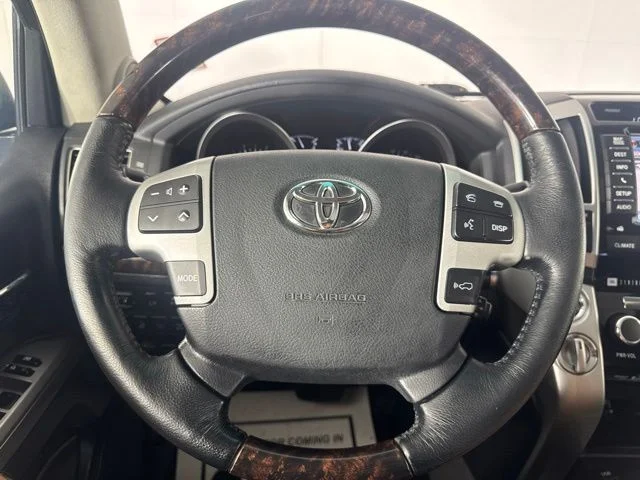 Used 2013 Blizzard Pearl Toyota Base image 20