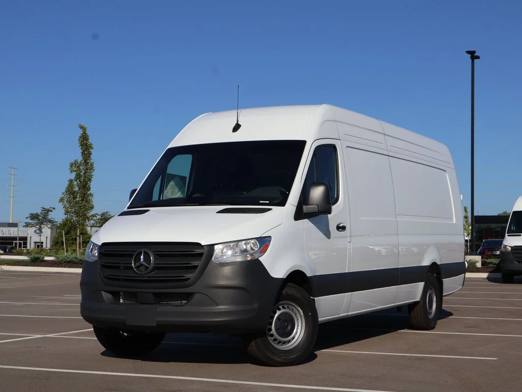 New 2026 White Mercedes-Benz Cargo 170 WB image 1