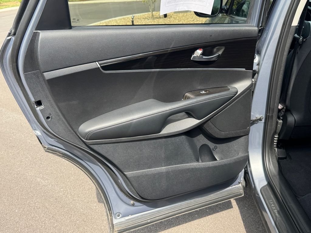 Used 2019 Silver Kia LX image 18