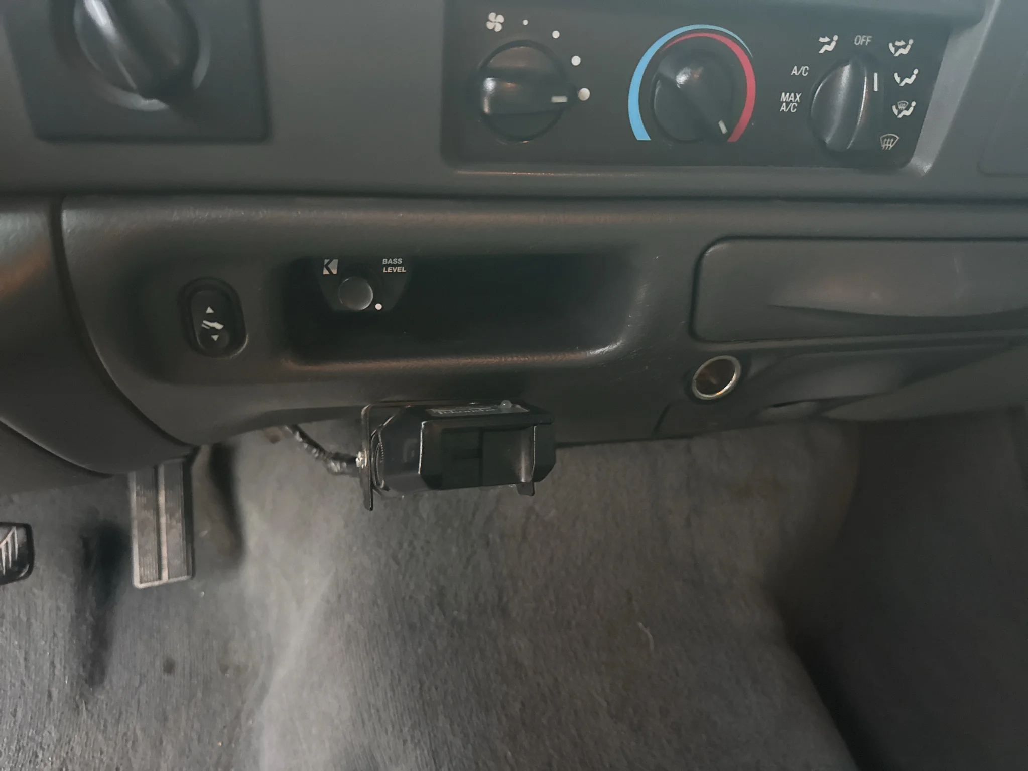Used 2003 Oxford White Clearcoat Ford Lariat image 23