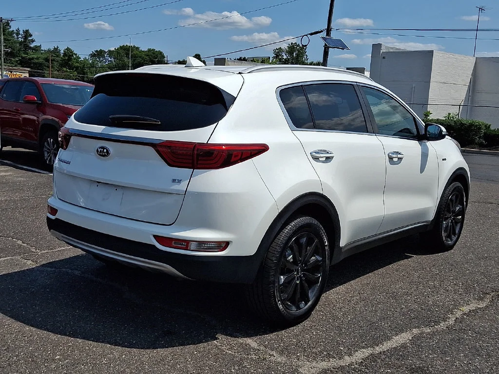 Used 2019 White Kia EX image 12