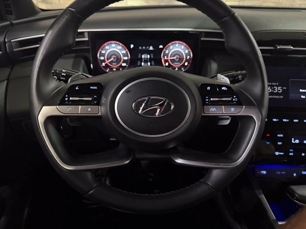 Used 2022 Phantom Black Hyundai Limited image 17