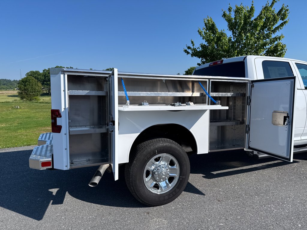 New 2026 Bright White Clear-Coat Exterior Paint RAM Tradesman image 26