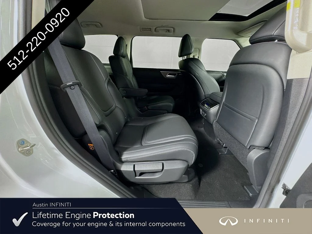 New 2027 RADIANT WHITE INFINITI PURE image 38