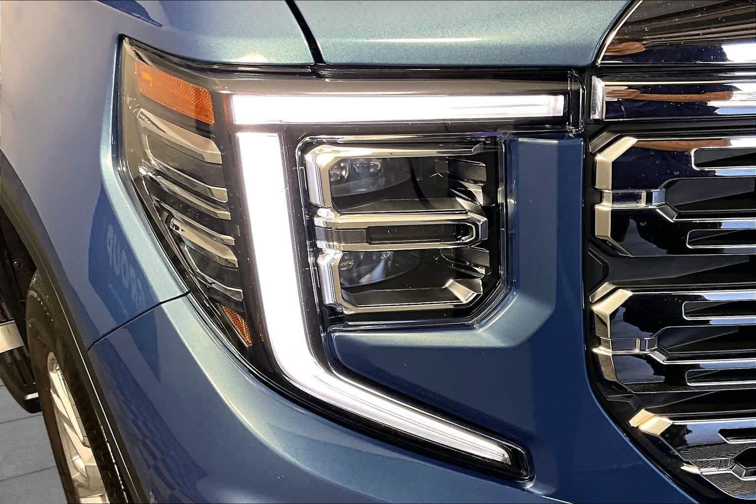 Used 2024 Downpour Metallic GMC Denali image 26