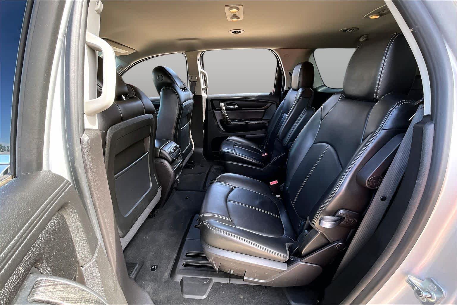Used 2015 Quicksilver Metallic GMC SLT image 20
