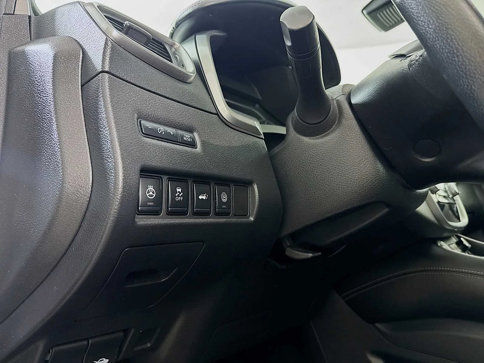 Used 2022 Boulder Gray Pearl Nissan SL image 8