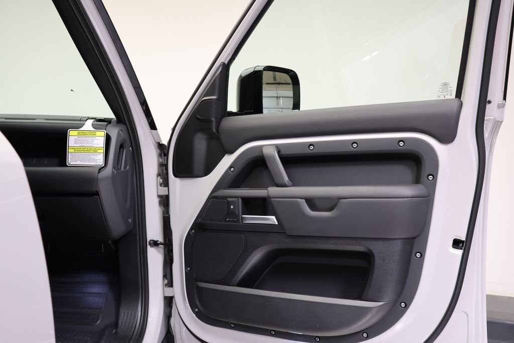 New 2026 Borasco Grey Land Rover S image 37