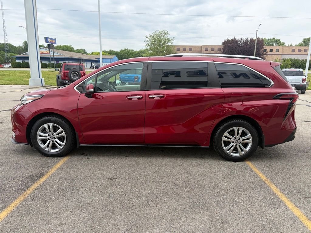 Used 2022 Ruby Flare Pearl Toyota Platinum image 34