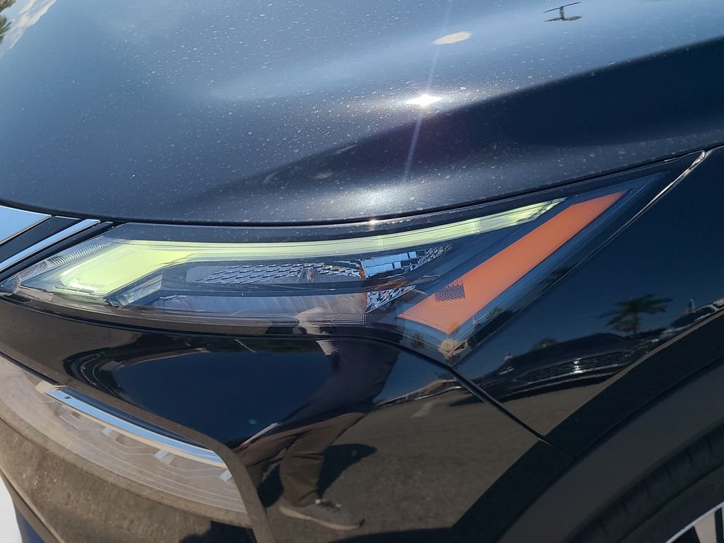 Used 2021 Black Nissan SV image 25