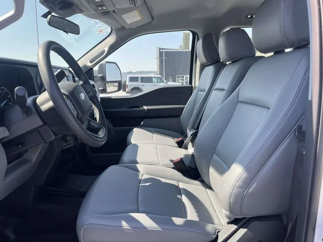 New 2026 Oxford White Ford XL image 13