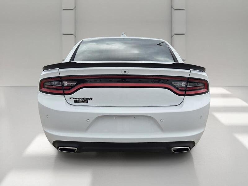Certified Used 2023 White DODGE SXT RWD image 4