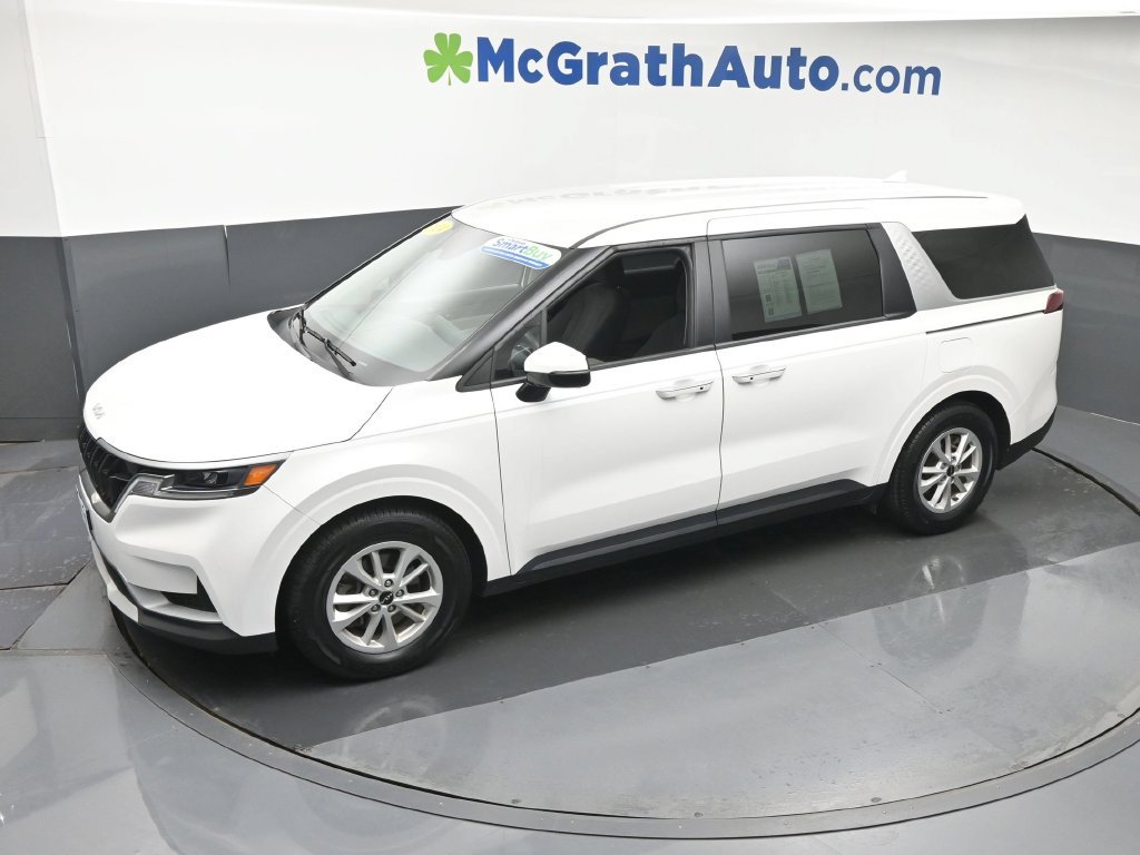 Used 2024 White Kia LX image 26